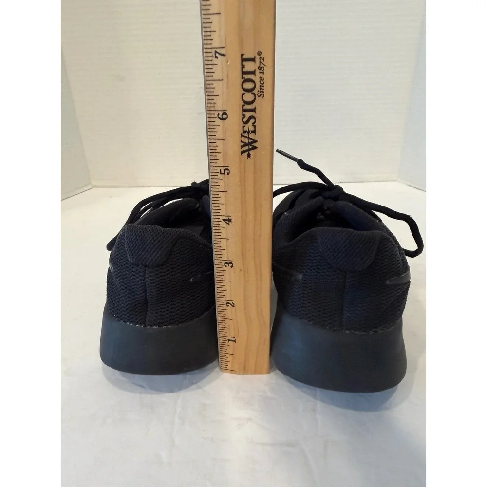 Nike Revolution 4 Running Black 818381-001 Sneaker Shoes Kids 6.5Y‎